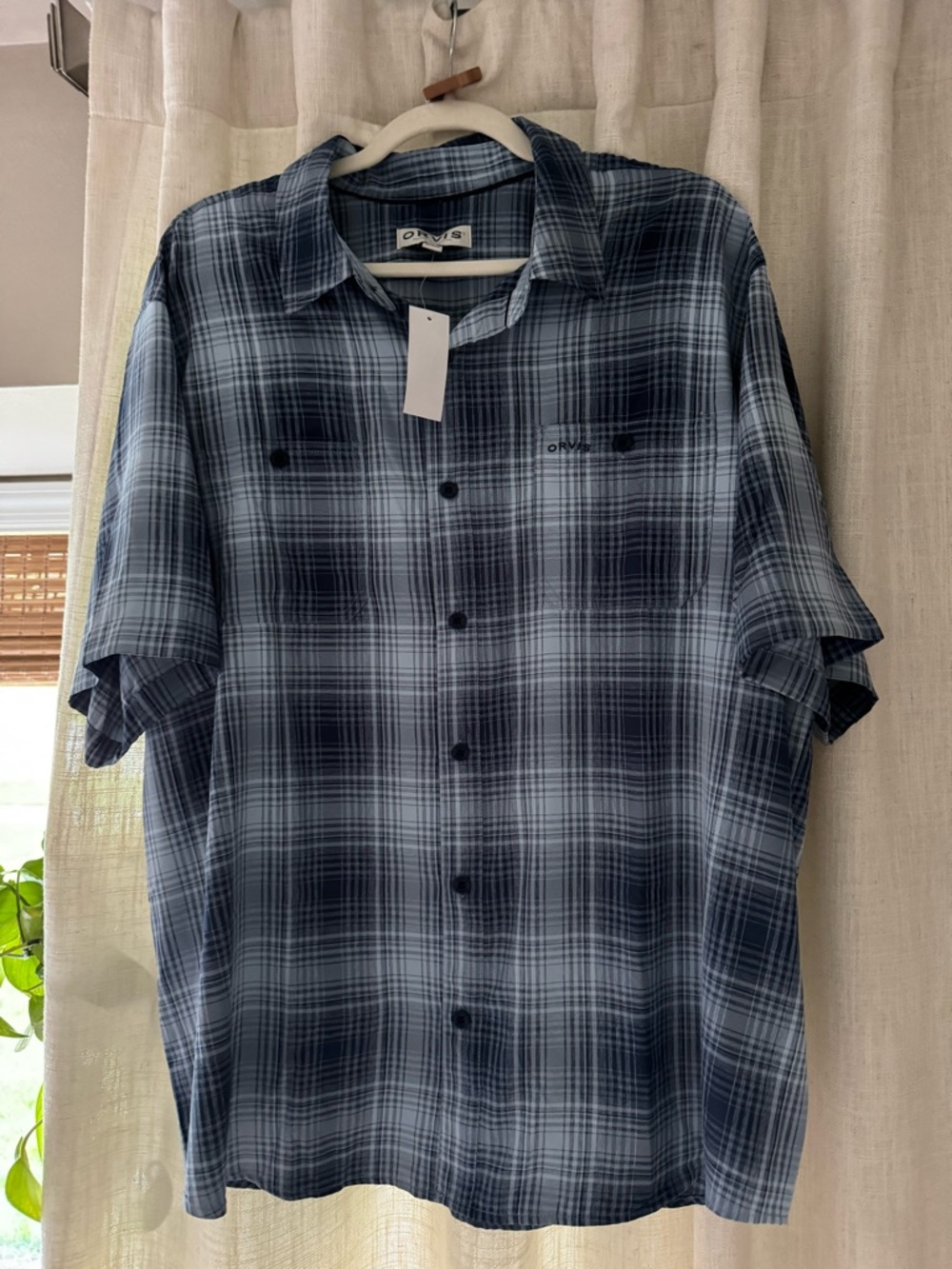 Orvis Men’s Blue Plaid Short-Sleeve Button-Down Shirt